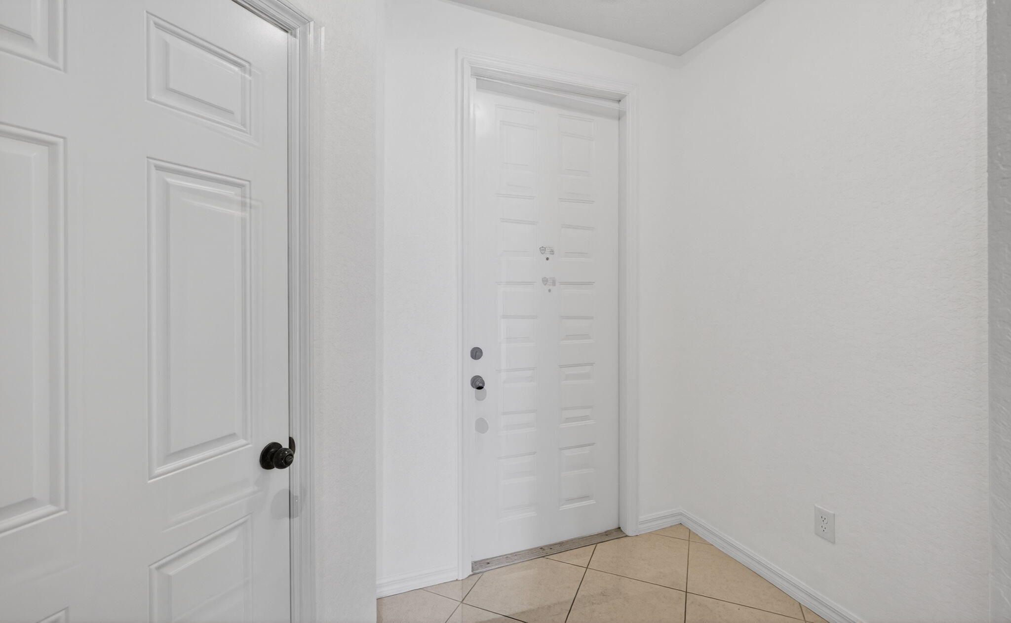 3557 Oleander Terrace Riviera Beach, FL 33404 - Photo 7 of 72 5-web-or-mls-5D1A5477