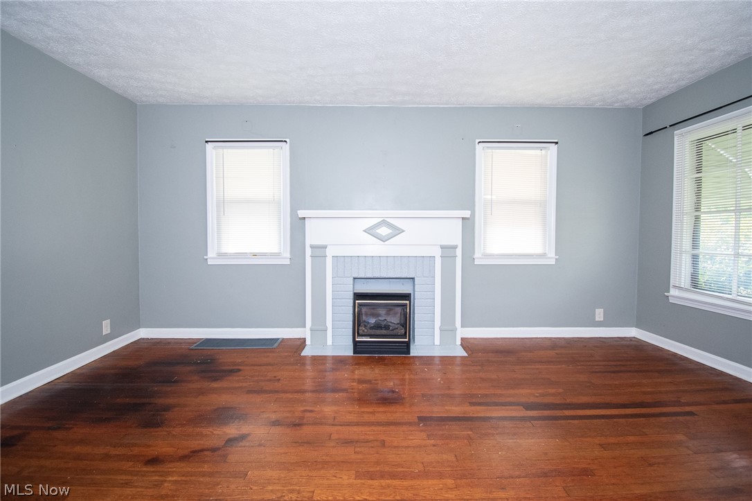 461 Massillon Road Akron, OH 44306 - Photo 2 of 35