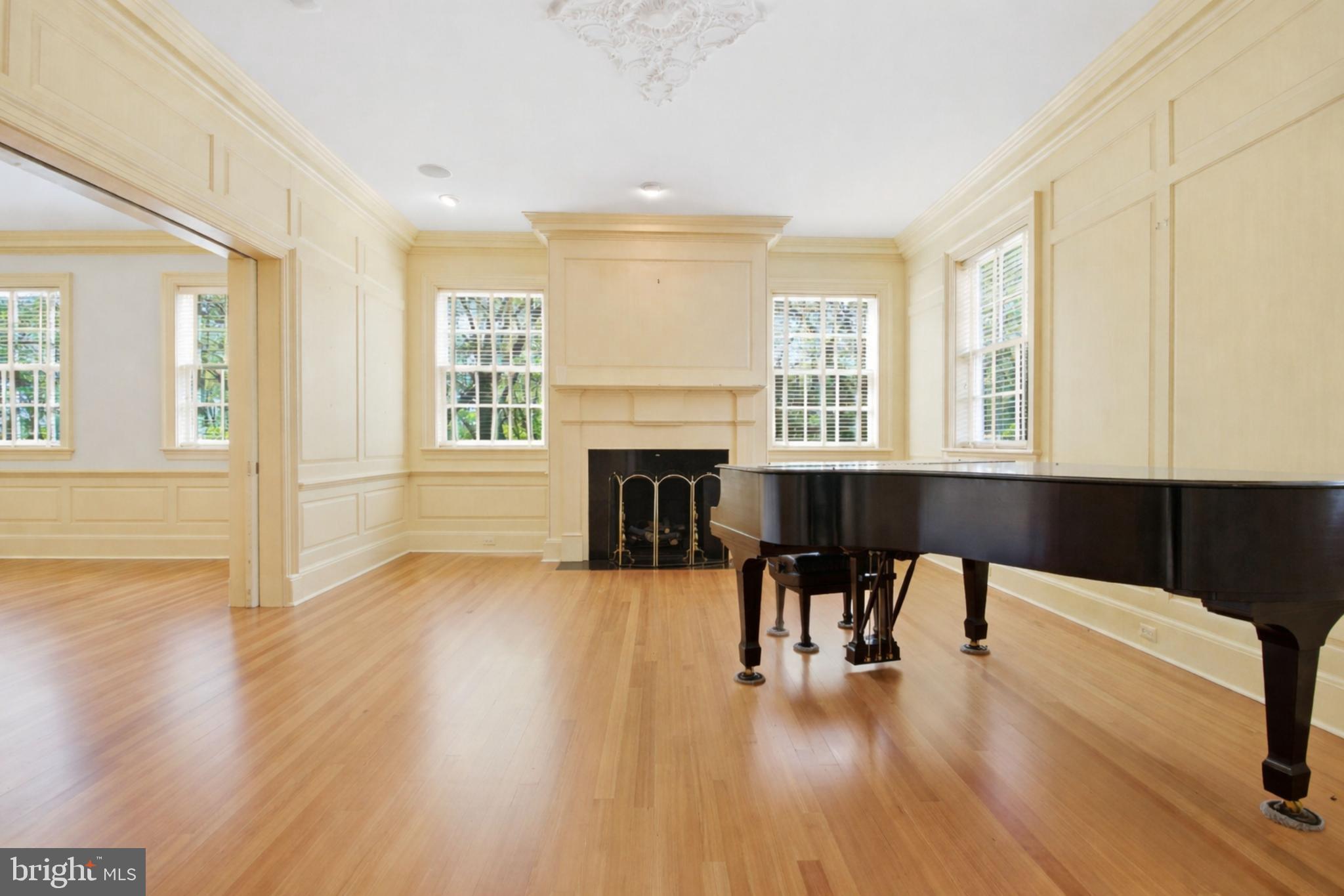 1711 Highland Road Fredericksburg, VA 22401 - Photo 11 of 58