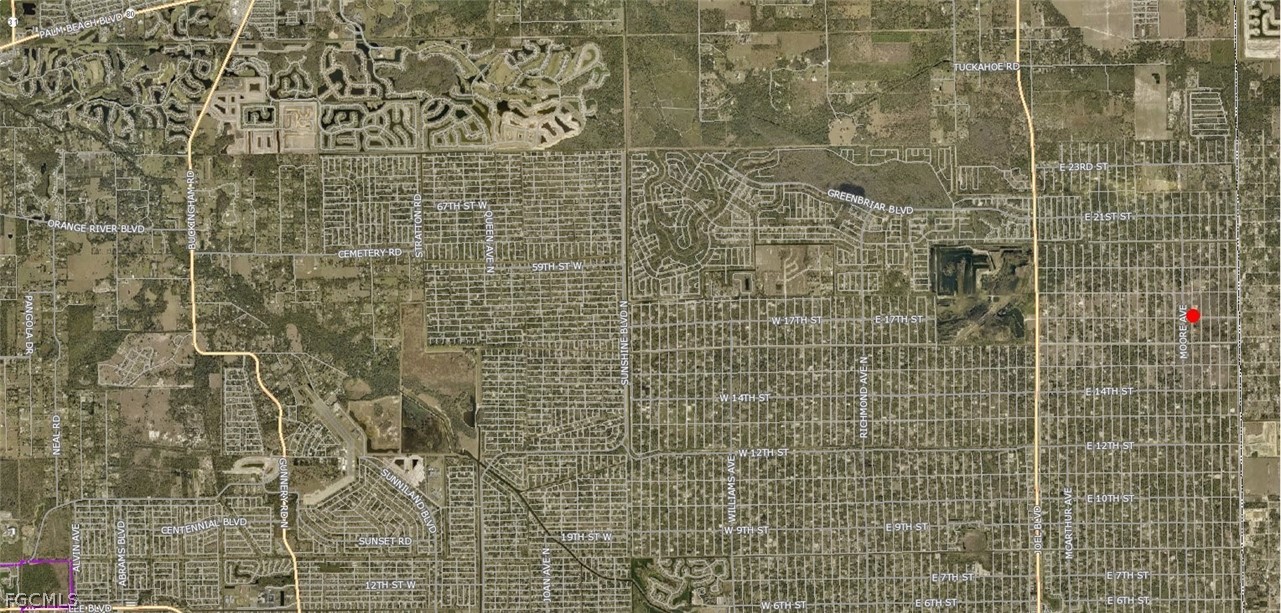 4101 East 17th Street Lehigh Acres, FL 33972 - Photo 3 of 4 a bathroom with a shower