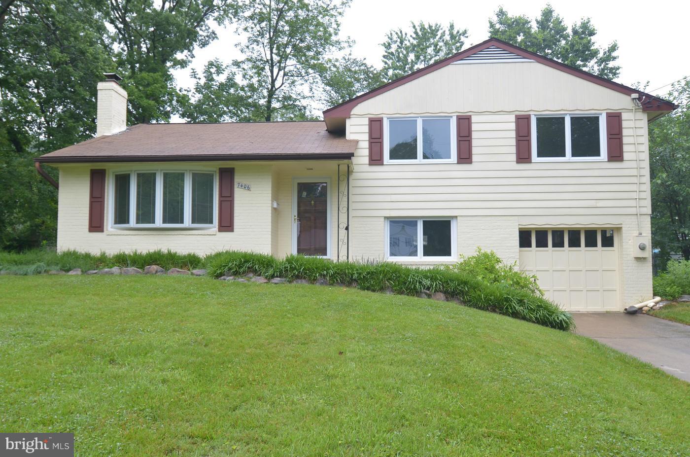 7406 Dunston Street Springfield, VA 22151 - Photo 1 of 30 Exterior (Front)