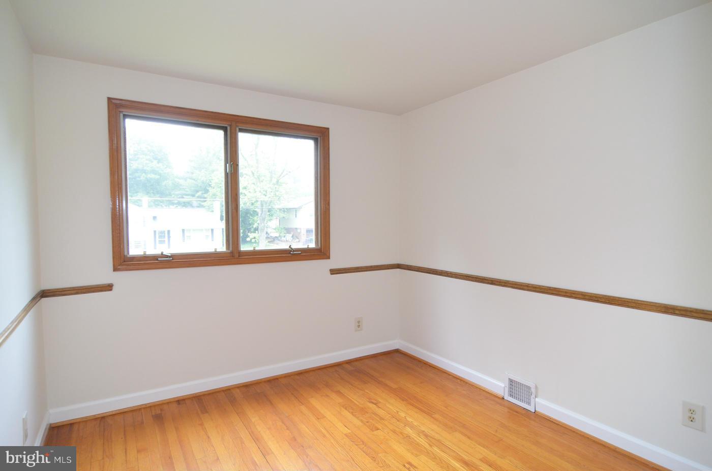 7406 Dunston Street Springfield, VA 22151 - Photo 19 of 30 Bedroom #3