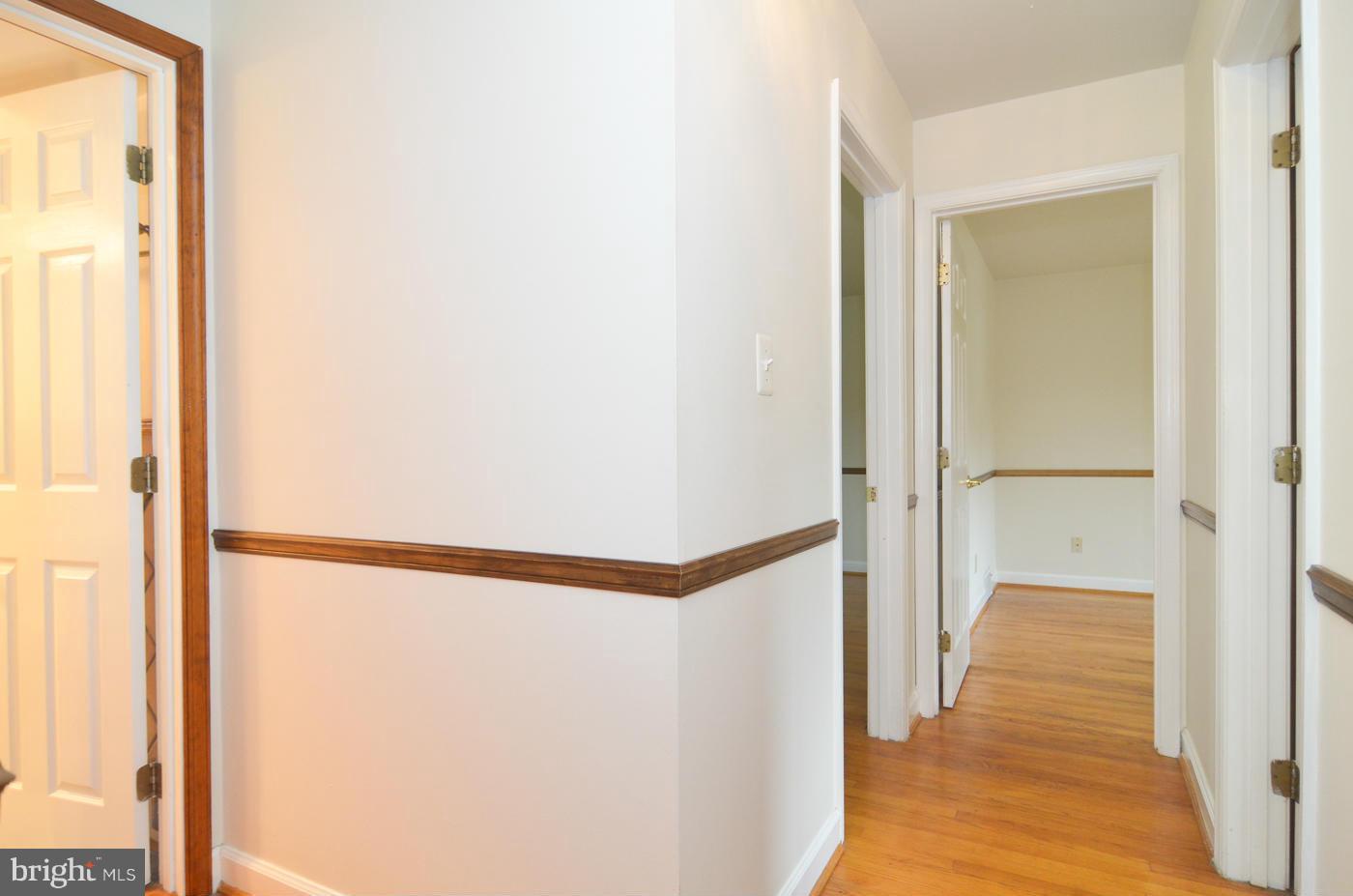 7406 Dunston Street Springfield, VA 22151 - Photo 22 of 30 Upper Hallway