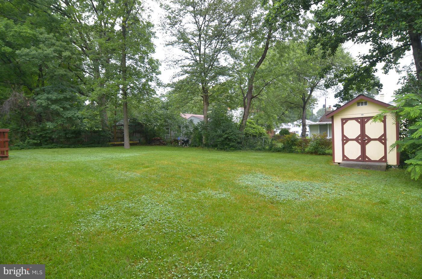 7406 Dunston Street Springfield, VA 22151 - Photo 29 of 30 Beautiful Back Yard