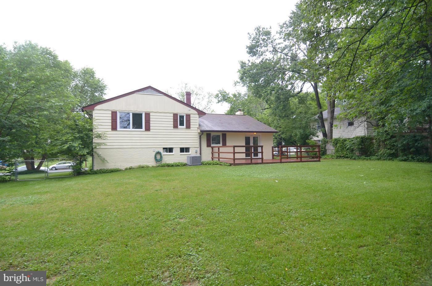 7406 Dunston Street Springfield, VA 22151 - Photo 30 of 30 Exterior (Rear)