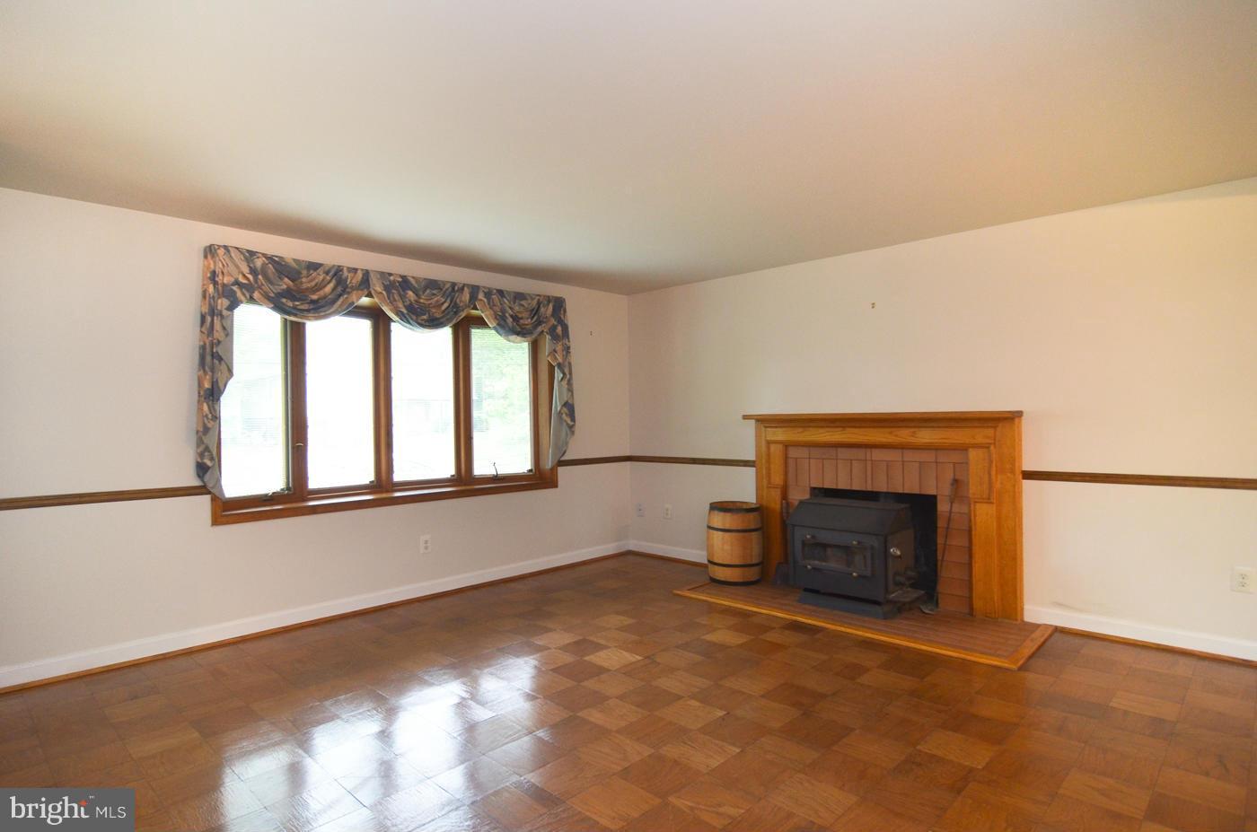 7406 Dunston Street Springfield, VA 22151 - Photo 8 of 30 Living Room w/Parquet Floors