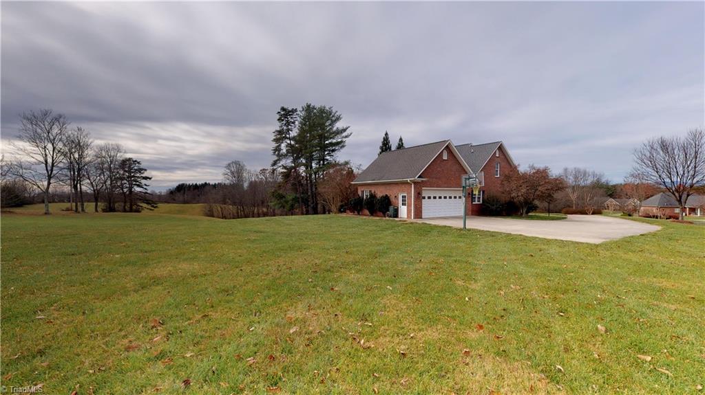 256 Stonecroft Road Mount Airy, NC 27030 - Photo 2 of 30 Gallery Image 2