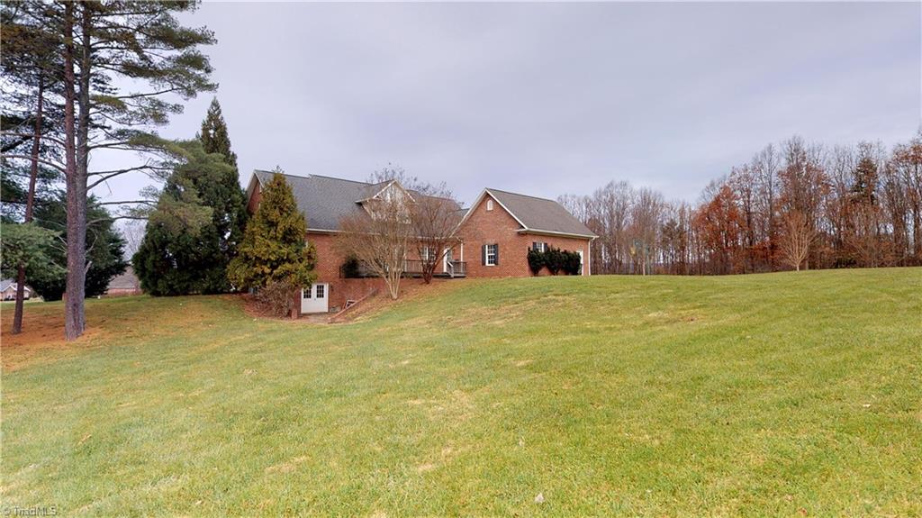 256 Stonecroft Road Mount Airy, NC 27030 - Photo 3 of 30 Gallery Image 3
