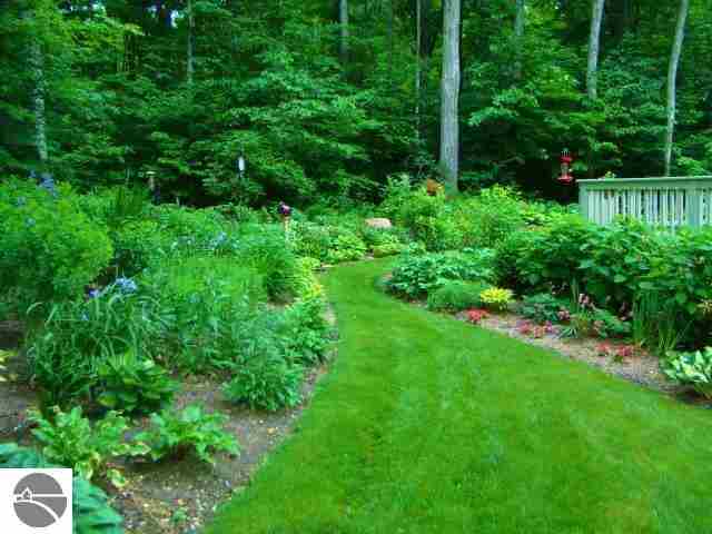 13202 South Lautner Road Traverse City, MI 49684 - Photo 21 of 38 1748195-20.JPG