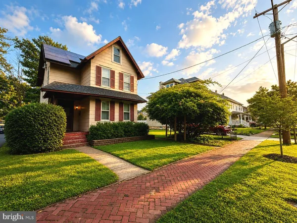 $420,000 | 513-15 Cinnaminson Street, Riverton, NJ 08077