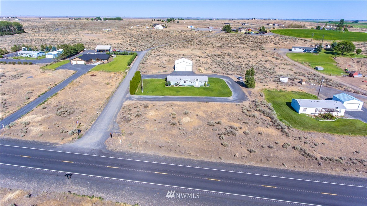 11095 Dodson Road Northwest Ephrata, WA 98823 - Photo 3 of 14 Gallery Image 3