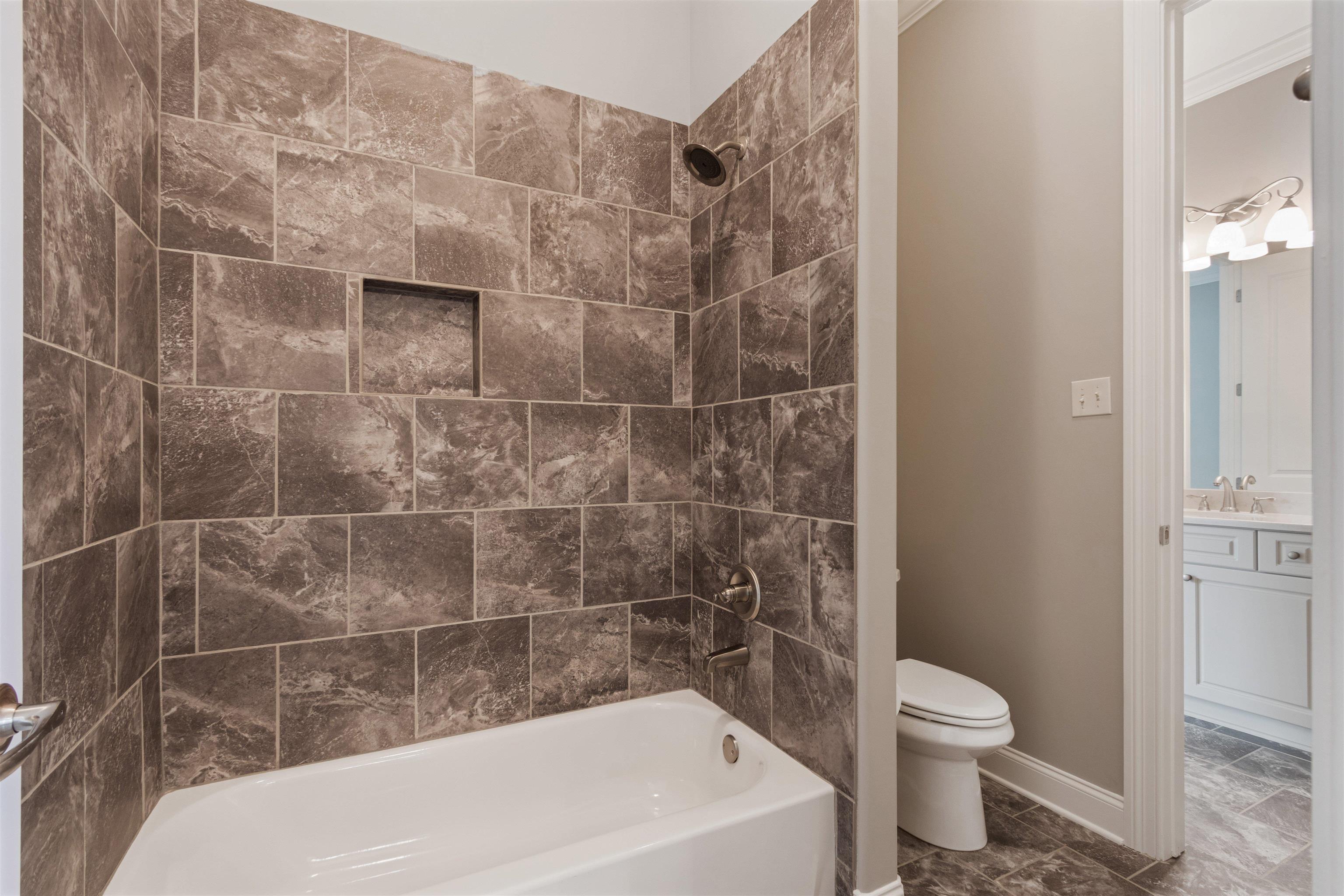 125 Hunters Rest Lane Piperton, TN 38017 - Photo 22 of 33 Main Level