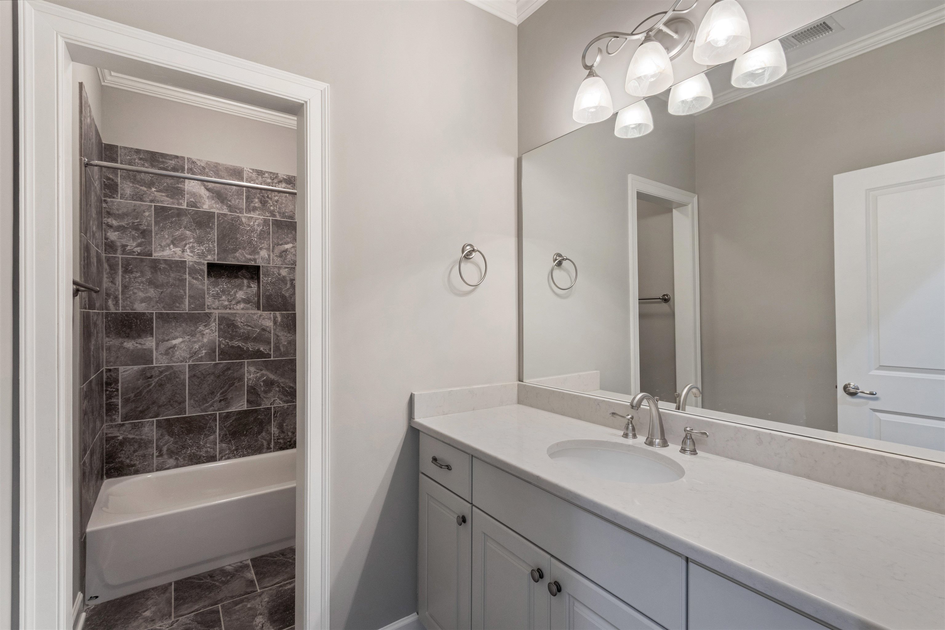 125 Hunters Rest Lane Piperton, TN 38017 - Photo 25 of 33 Second Floor