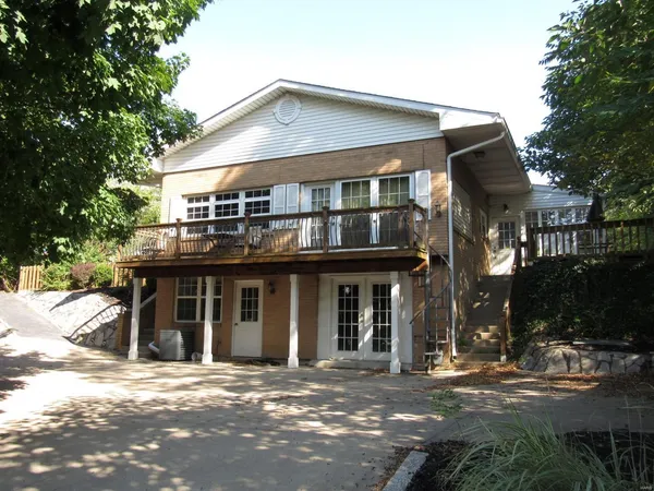 $225,000 | 1856 East Broadway, Alton, IL 62002