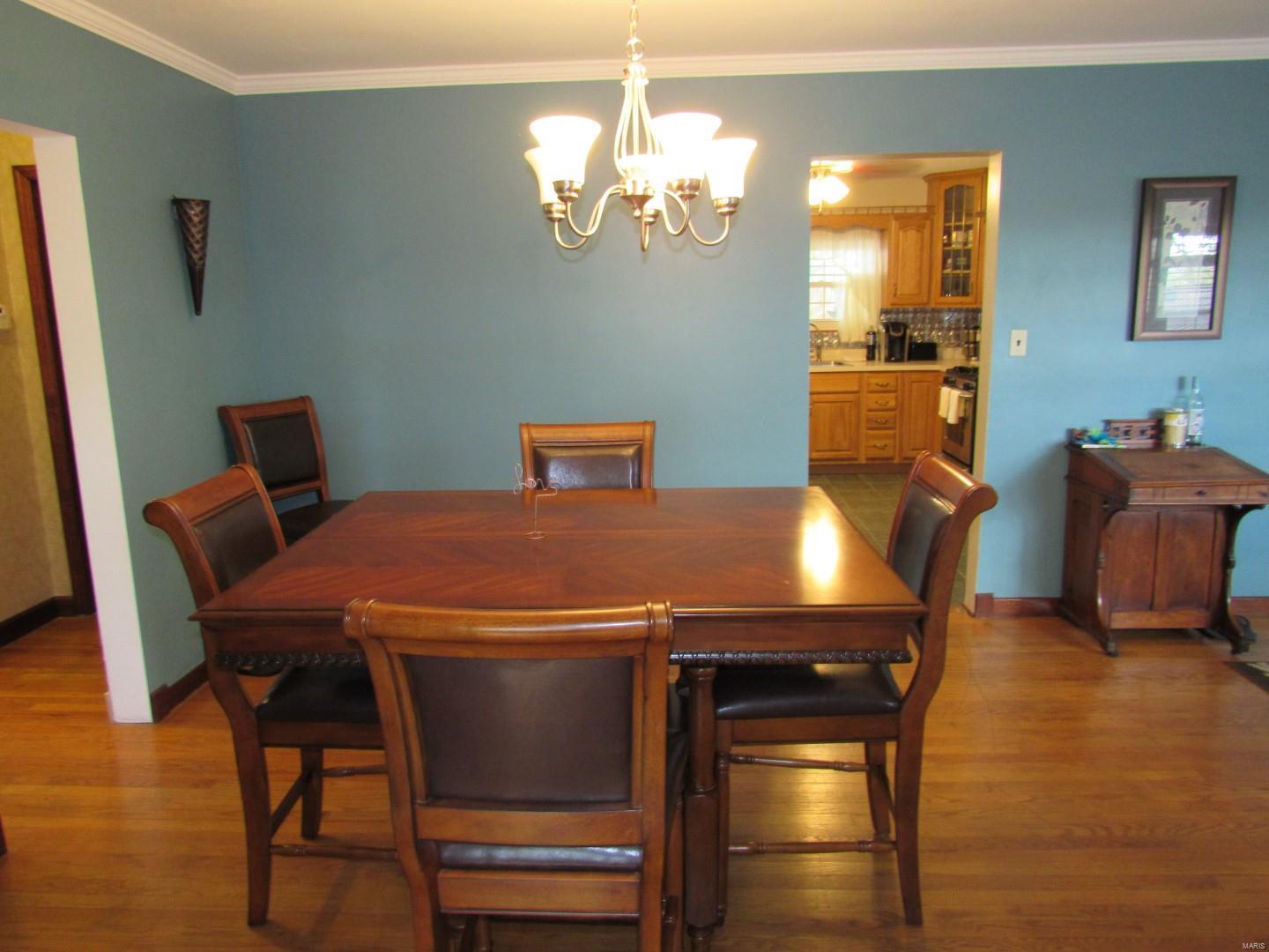 1856 East Broadway Alton, IL 62002 - Photo 3 of 20