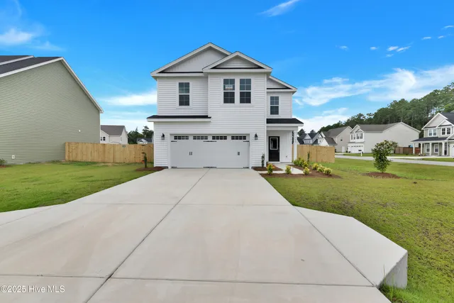 $359,900 | 500 Yellow Birch Way, Hubert, NC 28539