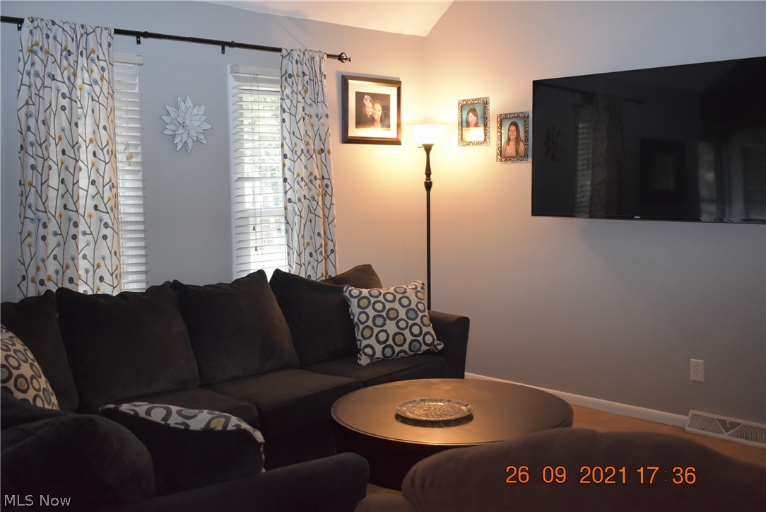 317 Magnolia Road Huron, OH 44839 - Photo 5 of 27