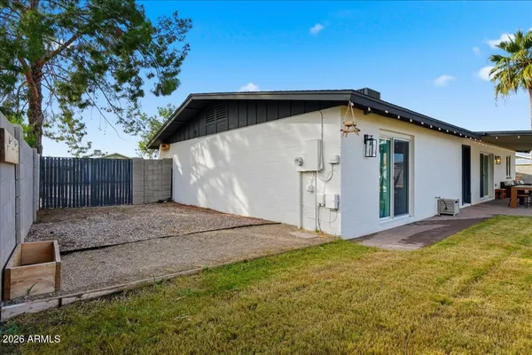 $620,000 | 4705 South Country Club Way, Tempe, AZ 85282