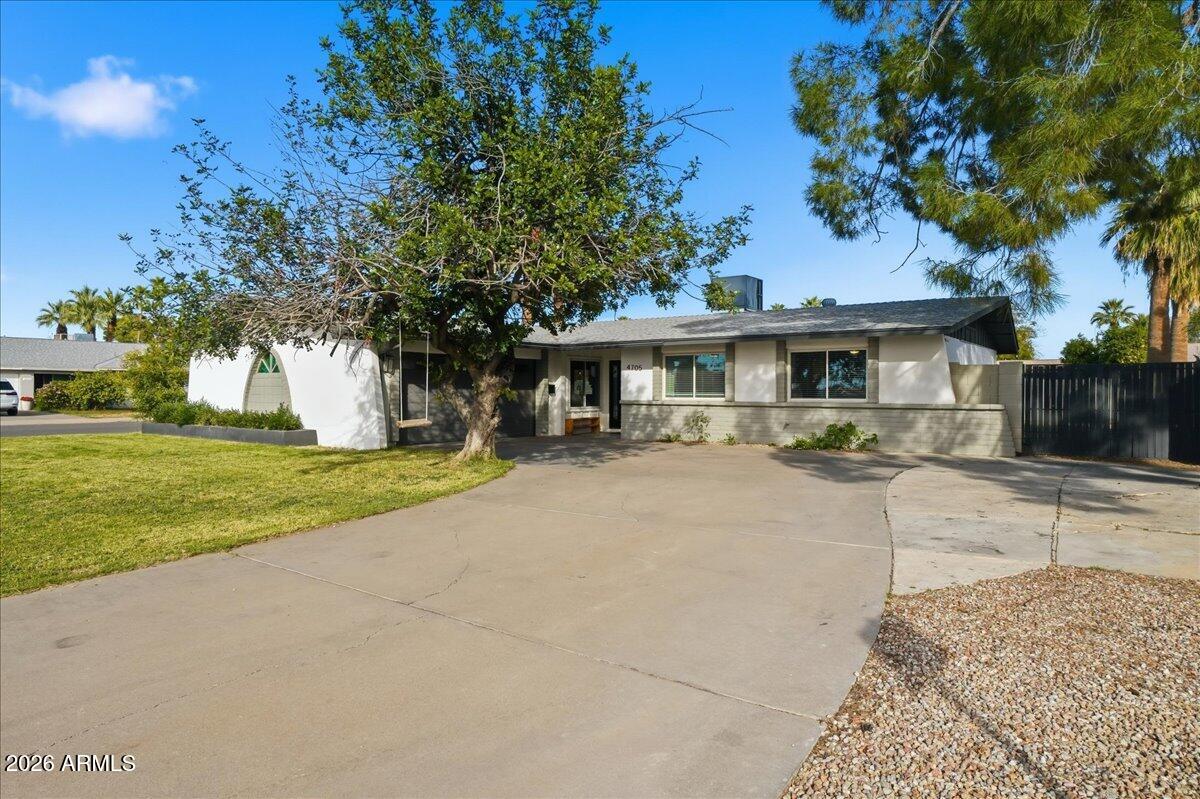4705 South Country Club Way Tempe, AZ 85282 - Photo 6 of 52 06-Front of Home