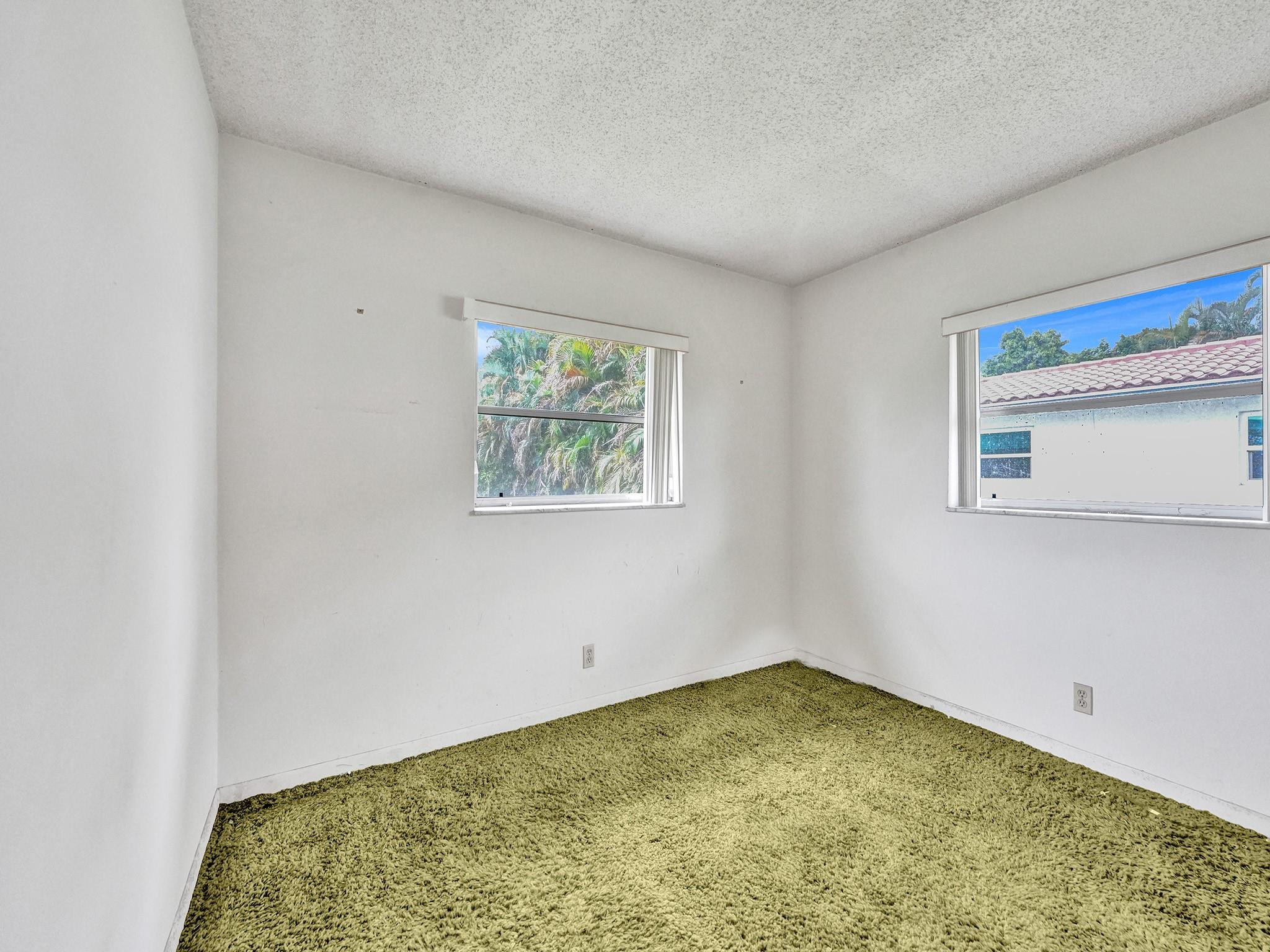 22062 Acapulco Court Boca Raton, FL 33428 - Photo 21 of 39 Bedroom #2 with one closet.
