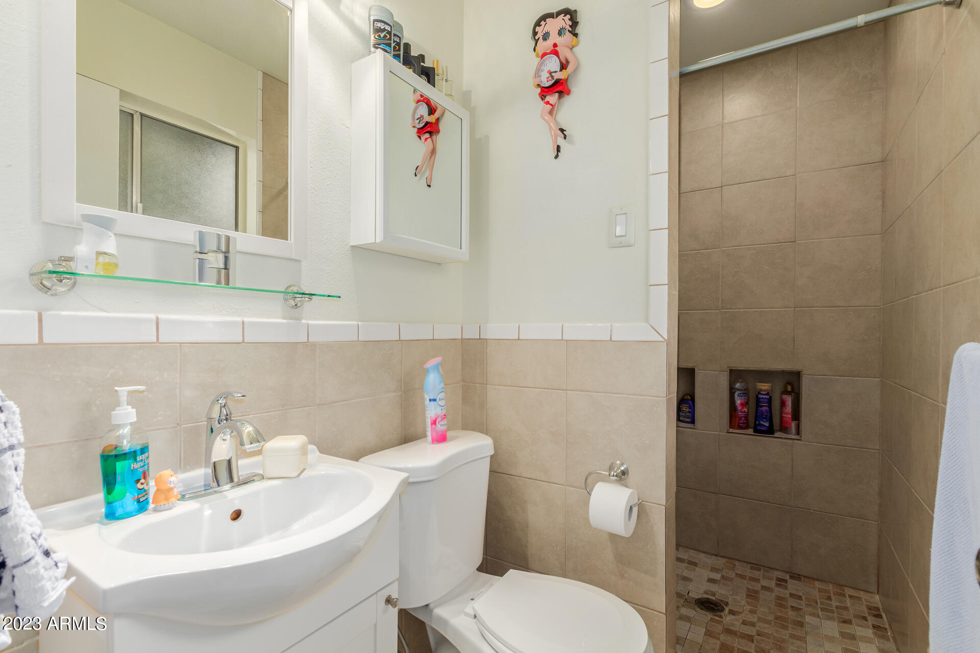 2522 West Charter Oak Road Phoenix, AZ 85029 - Photo 18 of 26 19-Charter Oak
