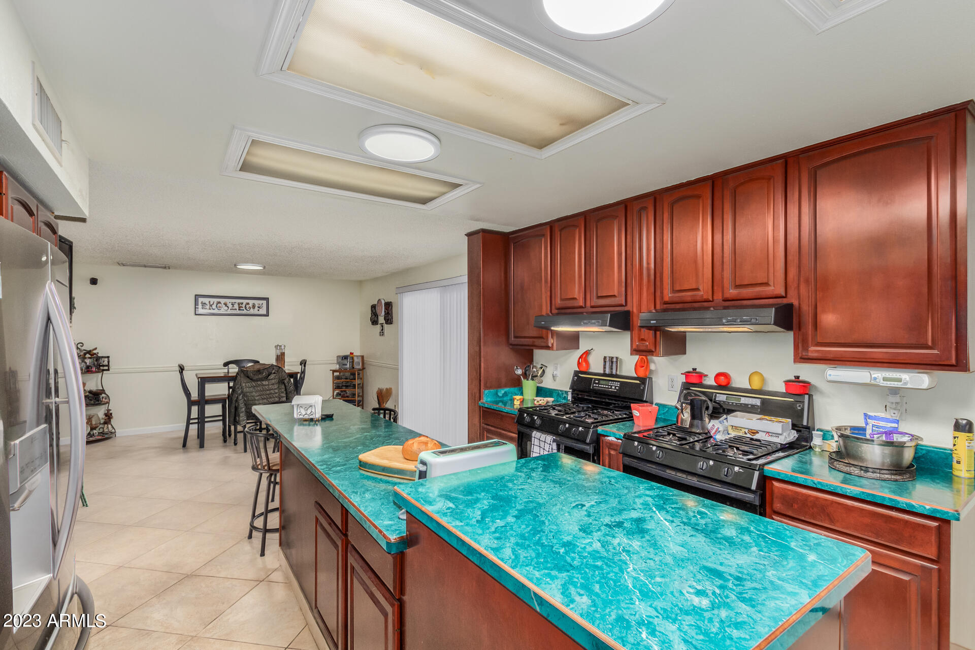2522 West Charter Oak Road Phoenix, AZ 85029 - Photo 7 of 26 11-Charter Oak