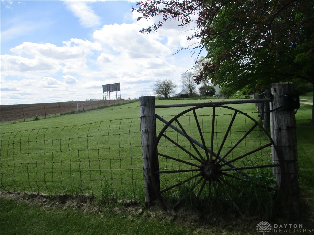 6897 Shields Road Lewisburg, OH 45338 - Photo 36 of 38 Gallery Image 36