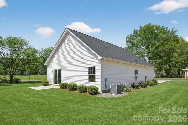 $295,000 | 275 Airport Road, Kannapolis, NC 28081