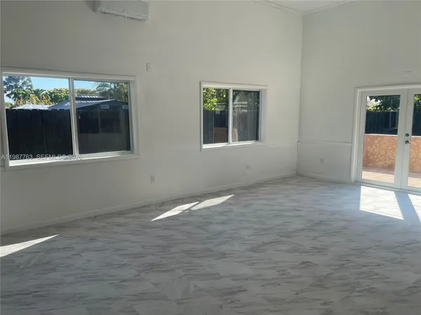 $5,500 | 20700 Southwest 122nd Avenue, Miami, FL 33177