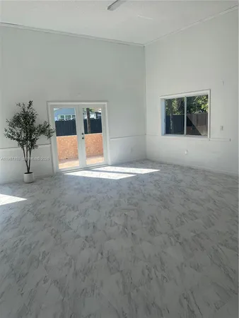 $5,500 | 20700 Southwest 122nd Avenue, Miami, FL 33177