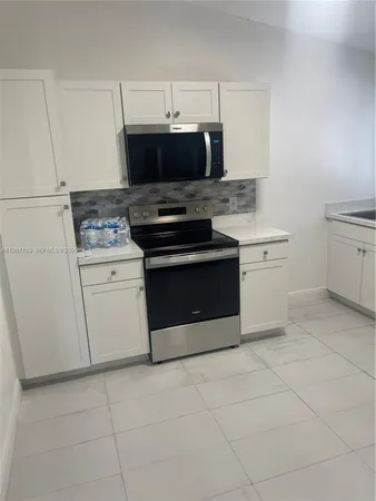 $5,500 | 20700 Southwest 122nd Avenue, Miami, FL 33177