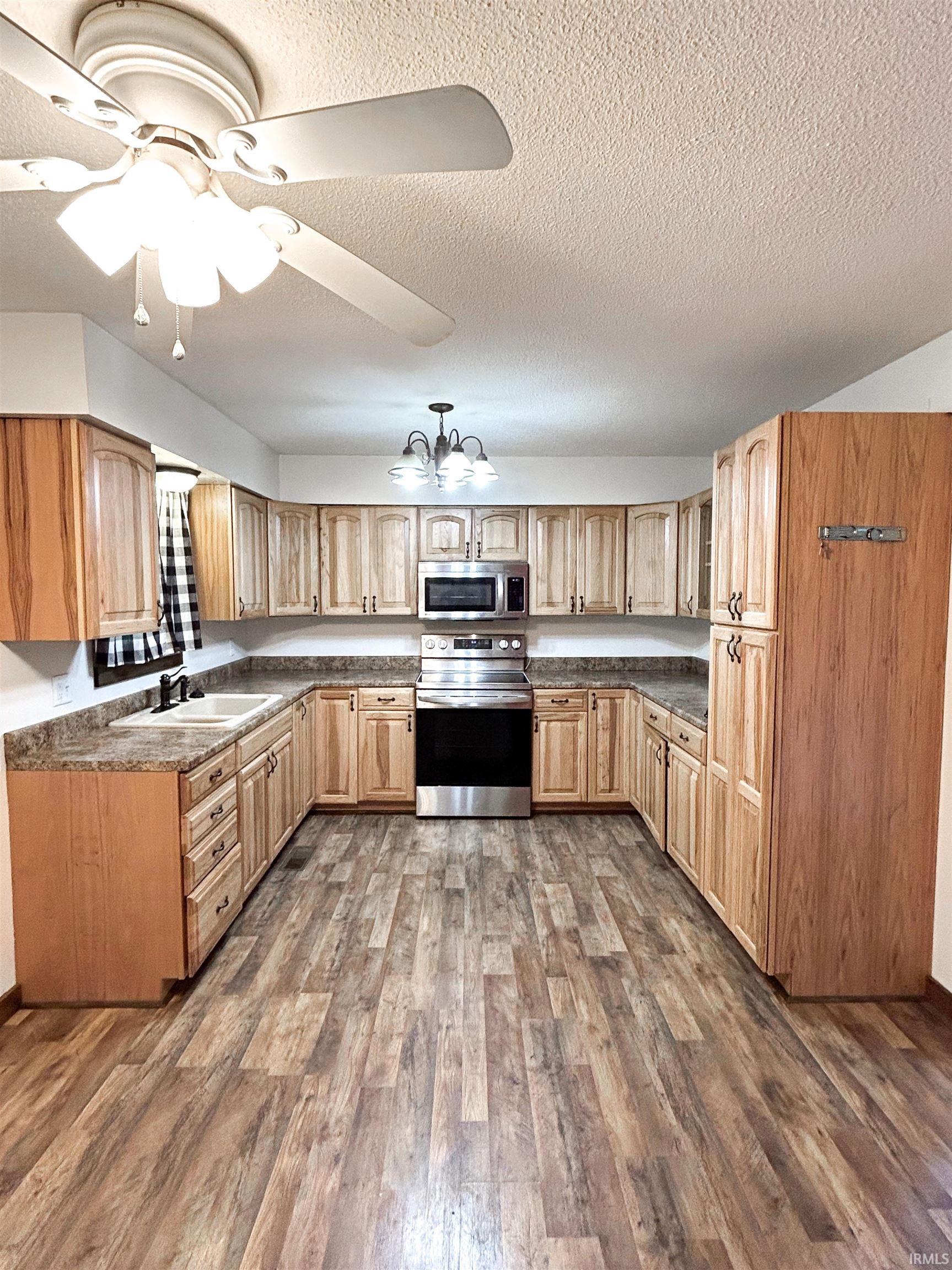 1765 North 200 West Rochester, IN 46975 - Photo 5 of 19