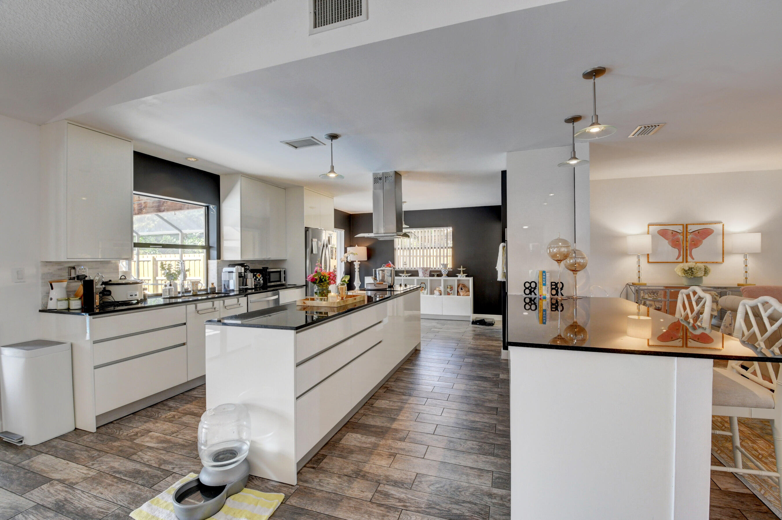 17679 Woodview Terrace Boca Raton, FL 33487 - Photo 12 of 33 37_dsc_6498_499_500_501_502