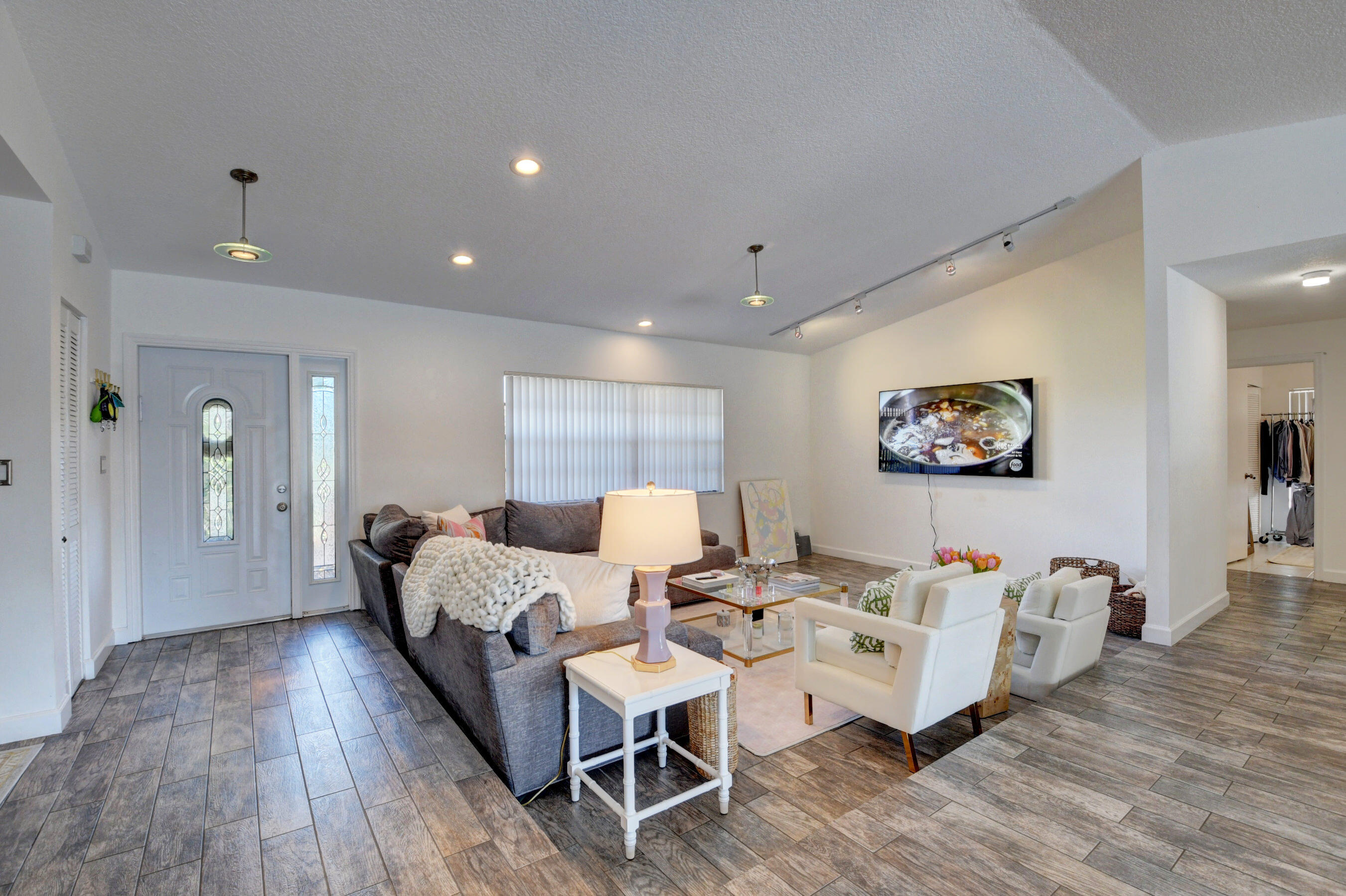 17679 Woodview Terrace Boca Raton, FL 33487 - Photo 6 of 33 27_dsc_6448_49_50_51_52