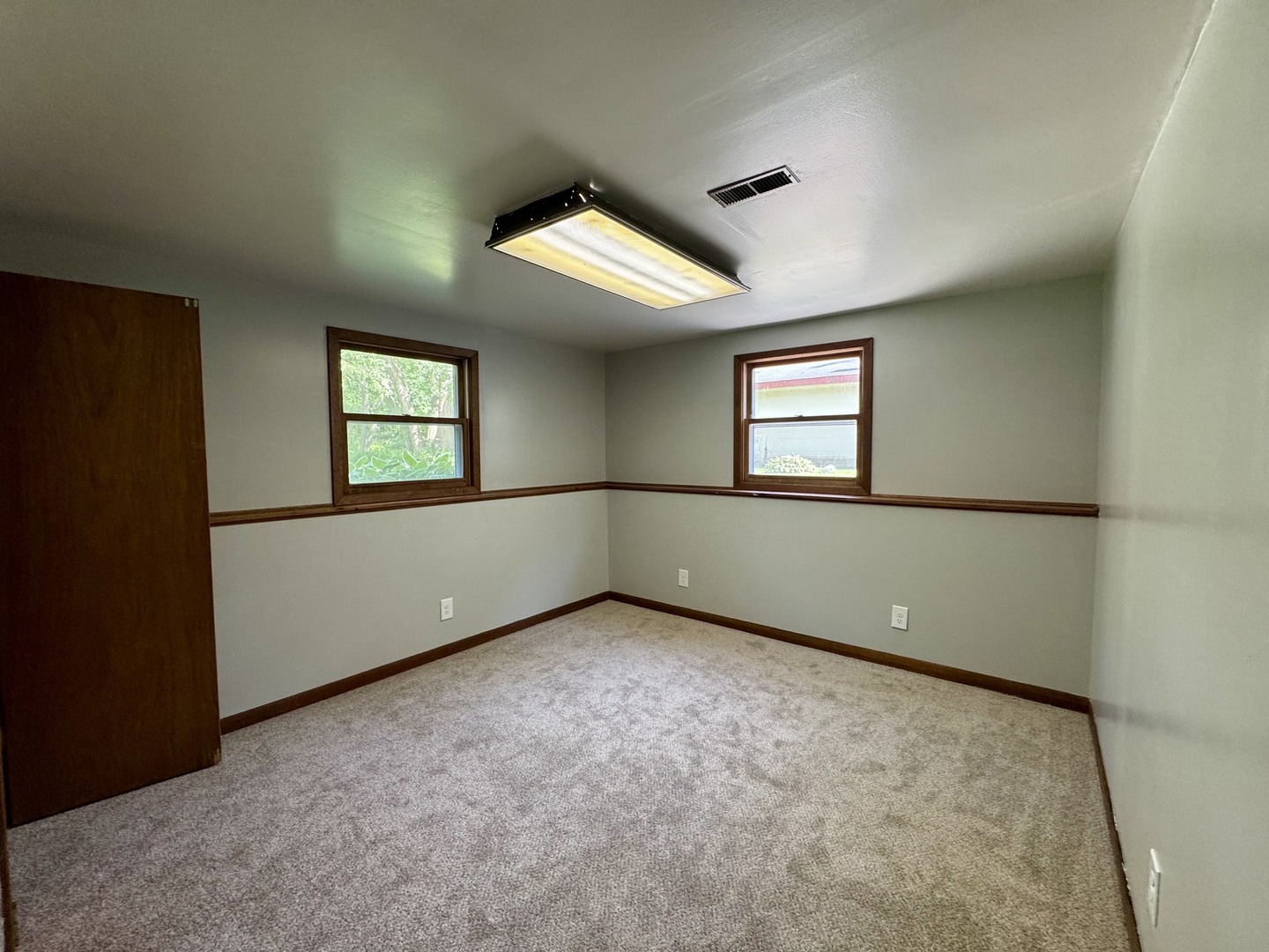 8421 Hickory Nut Grove Road Cary, IL 60013 - Photo 18 of 24