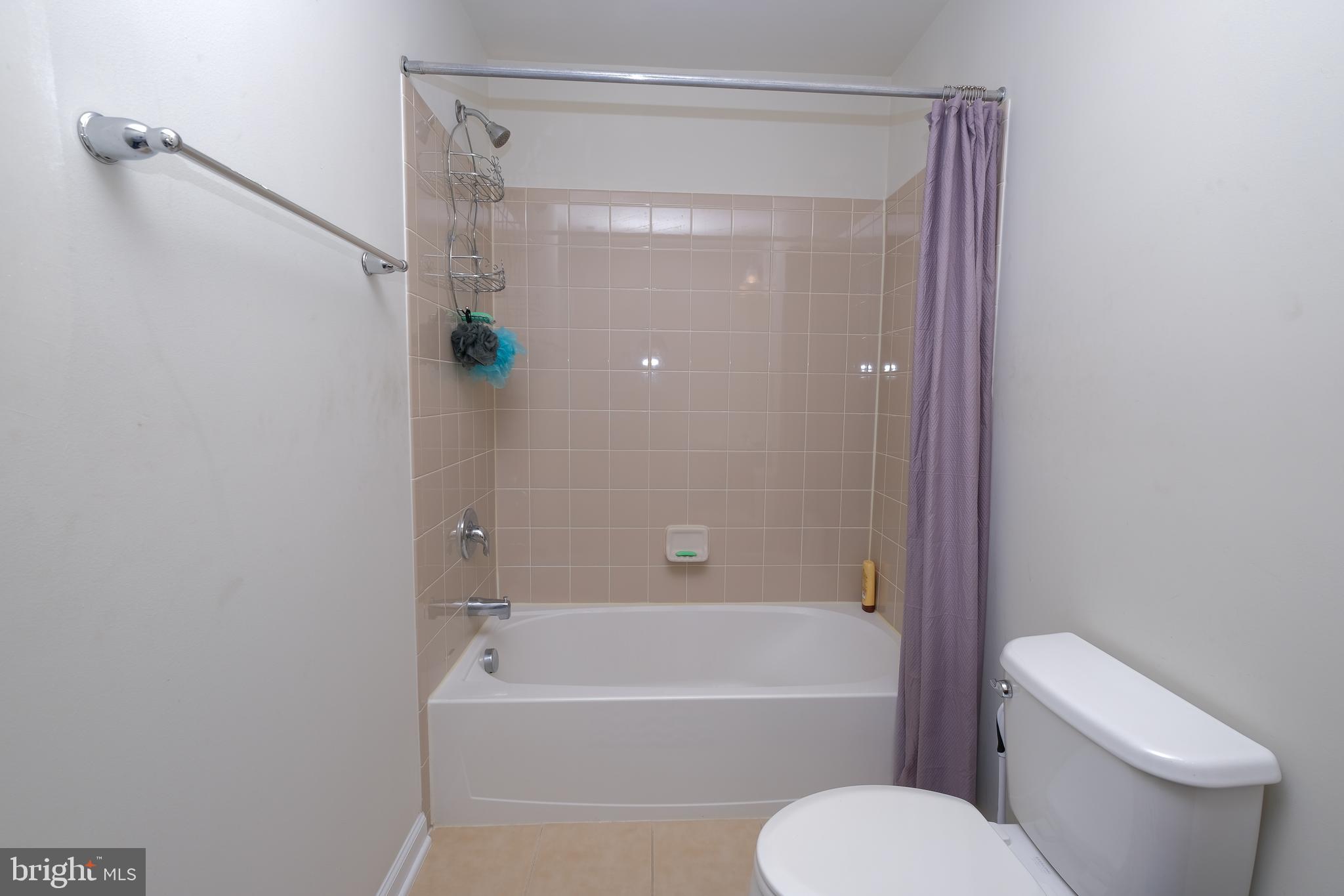 3038 Rittenhouse Circle, Unit 43 Fairfax, VA 22031 - Photo 19 of 23 Second Bath