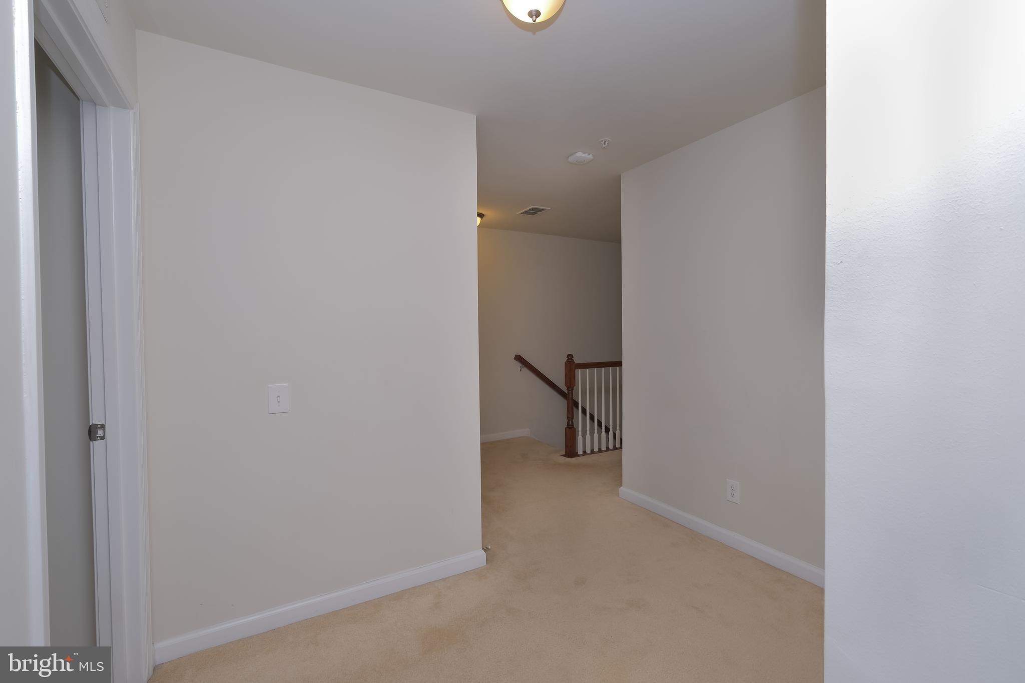3038 Rittenhouse Circle, Unit 43 Fairfax, VA 22031 - Photo 20 of 23 Upper Hallway