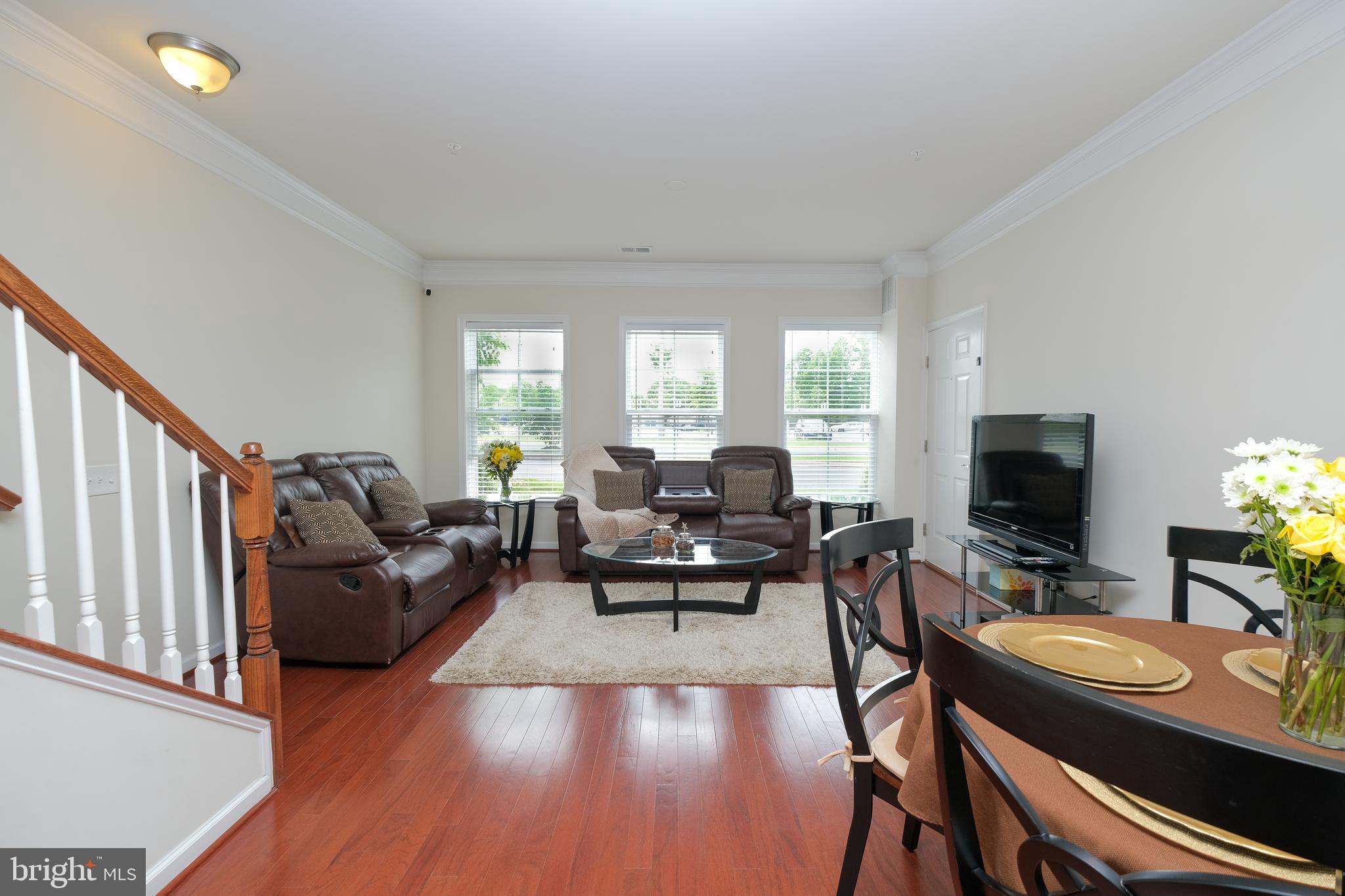 3038 Rittenhouse Circle, Unit 43 Fairfax, VA 22031 - Photo 4 of 23 Living Room