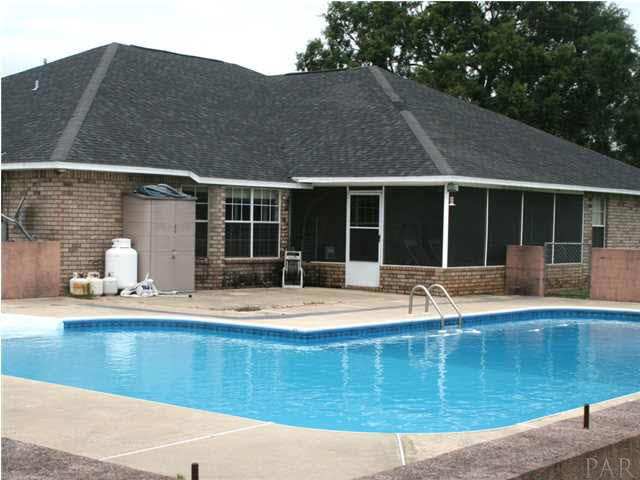 1670 Jacks Branch Road Cantonment, FL 32533 - Photo 3 of 5 Oversized L-Shape Pool & Screened in Porch