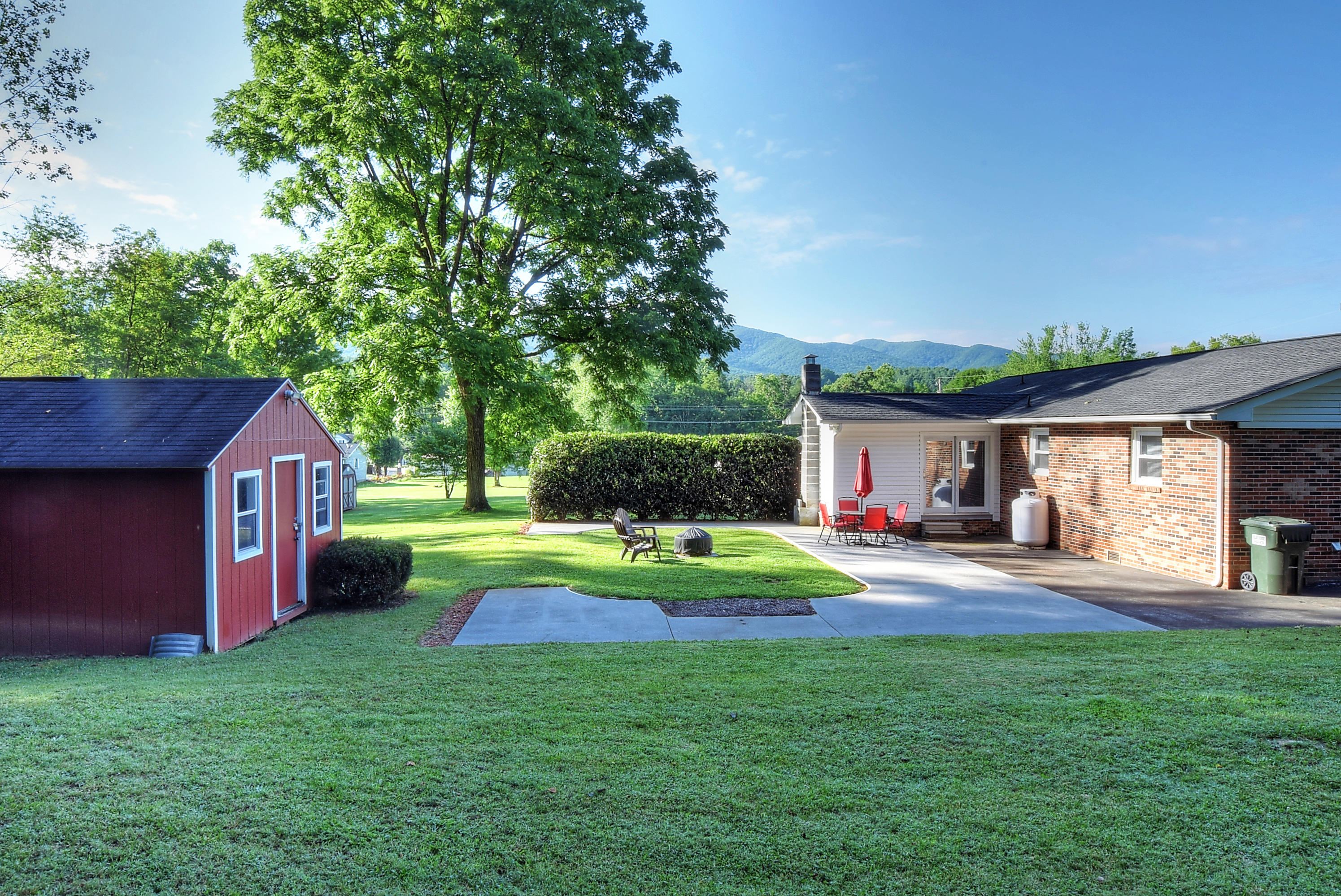 113 Gay Fletcher Road Elizabethton, TN 37643 - Photo 33 of 40 DSC_0147_8_9
