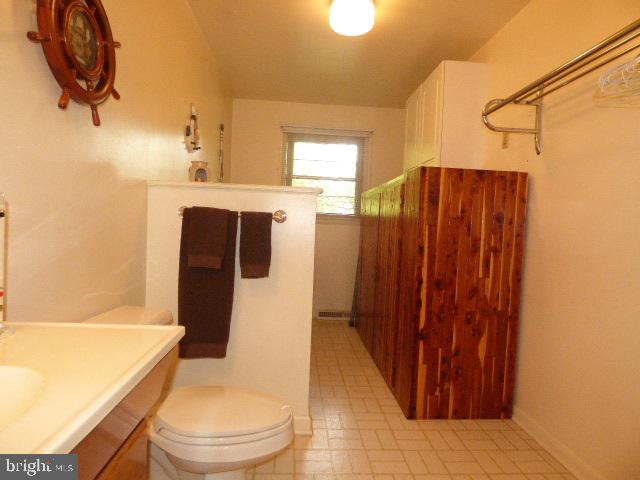3440 Harrowgate Road York, PA 17402 - Photo 11 of 24 Gallery Image 11