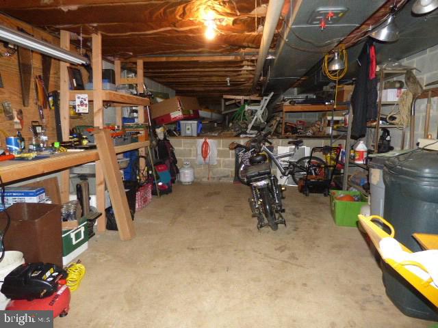 3440 Harrowgate Road York, PA 17402 - Photo 21 of 24 Gallery Image 21