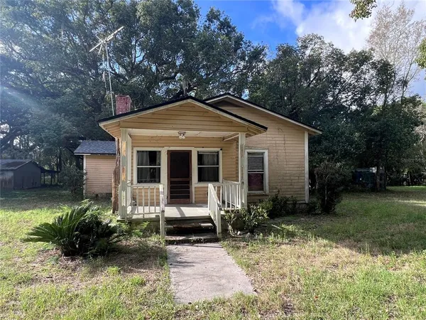 $280,000 | 177 East 3rd Avenue, Pierson, FL 32180