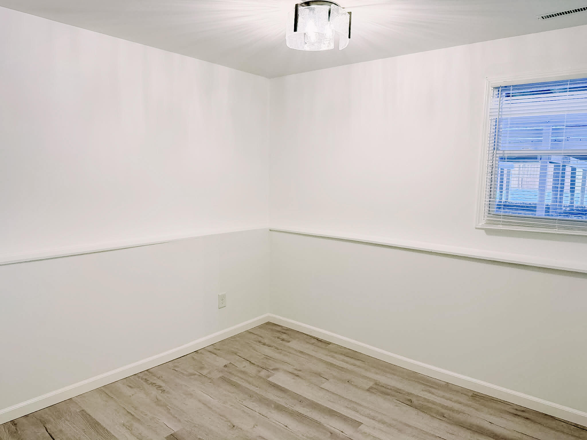 919 Seneca Drive Crown Point, IN 46307 - Photo 20 of 21 2048x1536