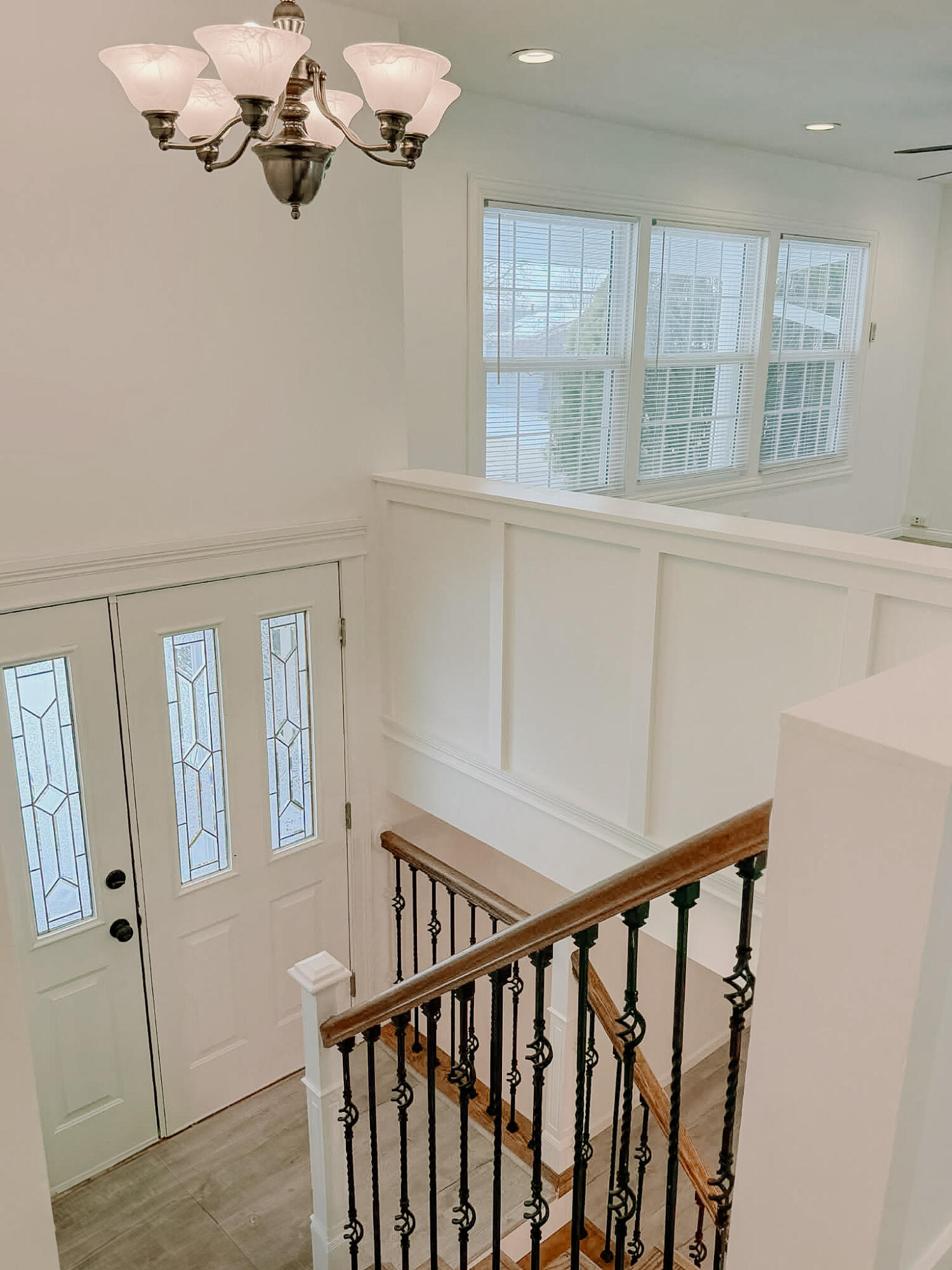 919 Seneca Drive Crown Point, IN 46307 - Photo 3 of 21 1500x2000