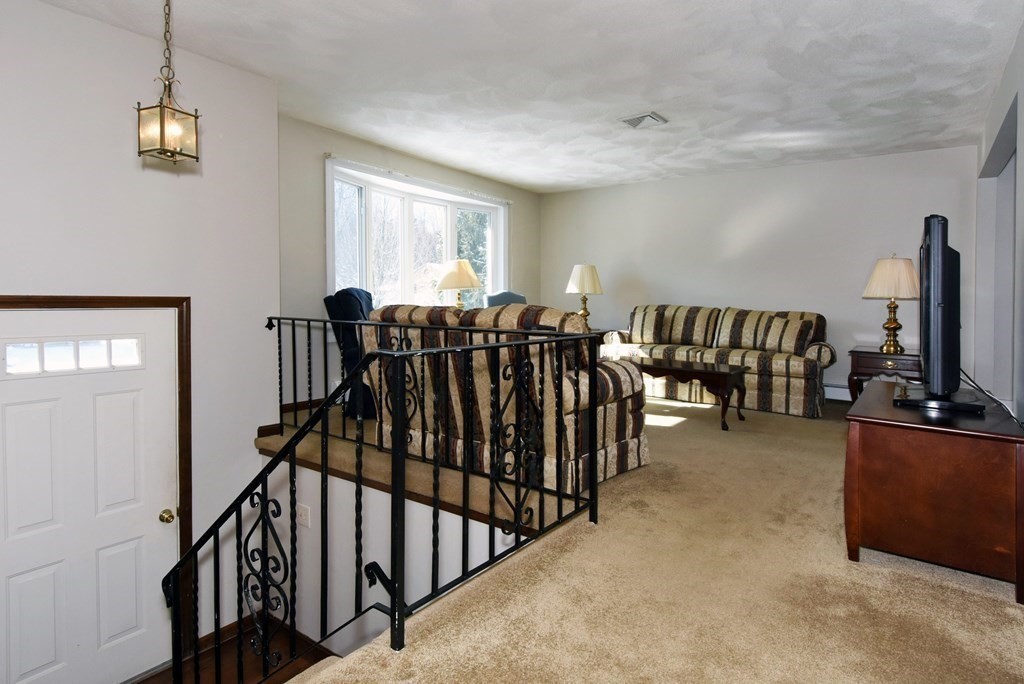 3 Arrowhead Road Danvers, MA 01923 - Photo 3 of 31 Gallery Image 3