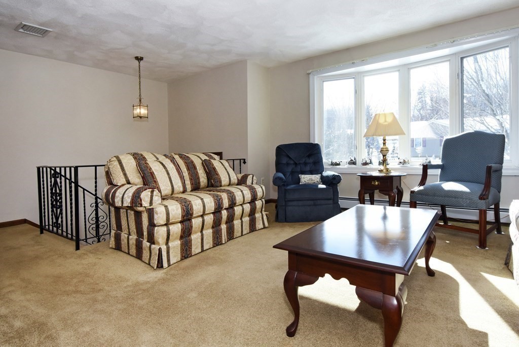 3 Arrowhead Road Danvers, MA 01923 - Photo 4 of 31 Gallery Image 4