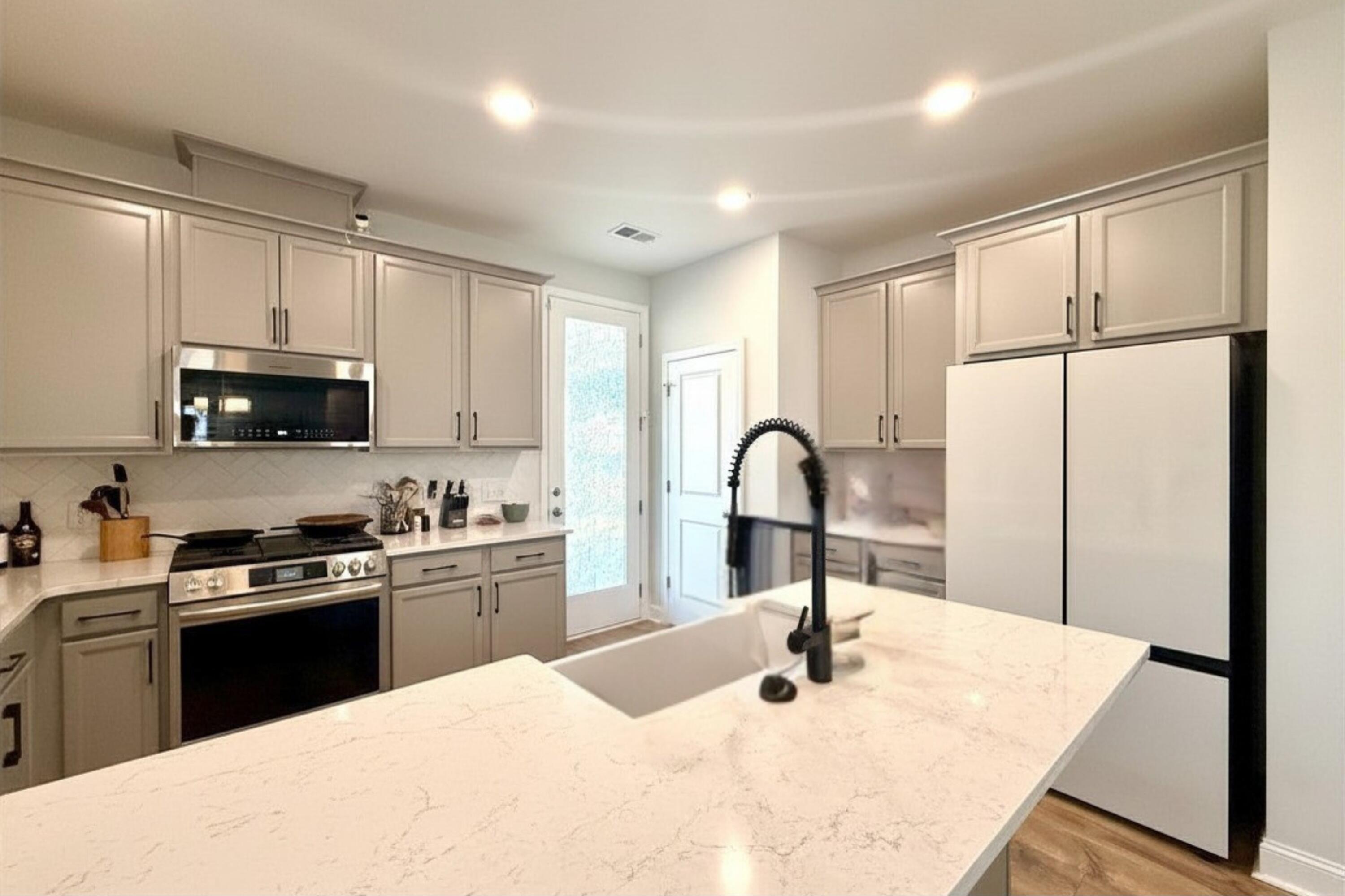 8715 Revival Road North Charleston, SC 29420 - Photo 5 of 14 5