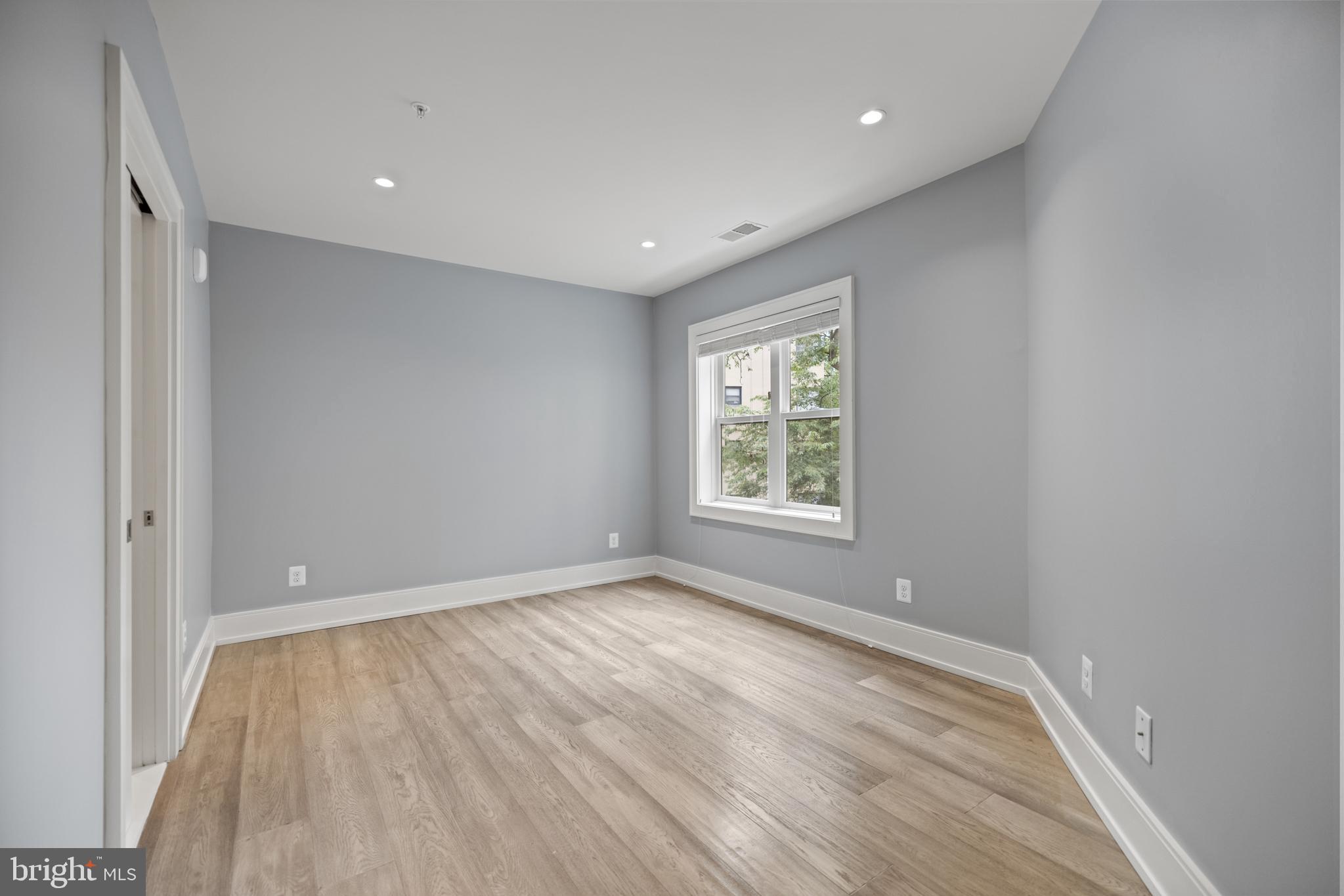 2434 16th Street Northwest, Unit 301 Washington, DC 20009 - Photo 11 of 29