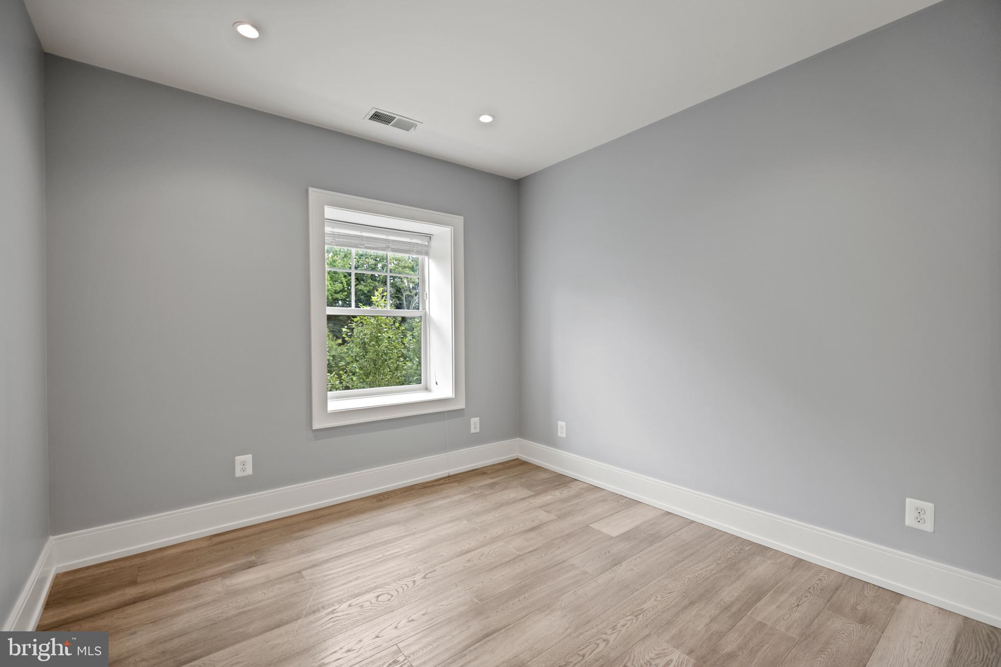 2434 16th Street Northwest, Unit 301 Washington, DC 20009 - Photo 16 of 29